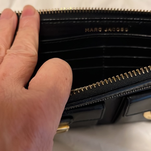 Marc Jacobs wallet - Picture 3 of 11